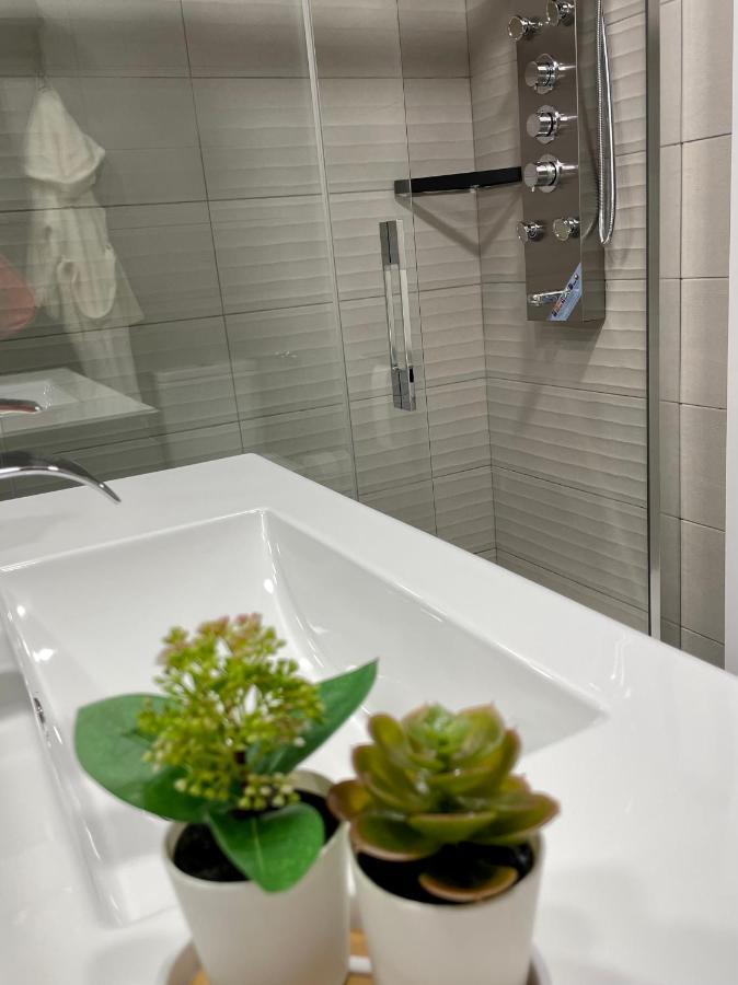 Madrid Villa Suites Serenidad מראה חיצוני תמונה